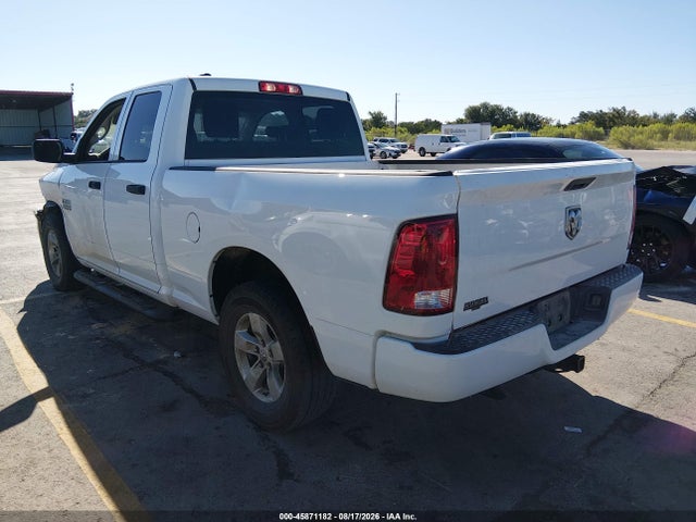 RAM 1500 Express 4x2 6'4 Box 2018 1C6RR6FG2JS174041 Image 3