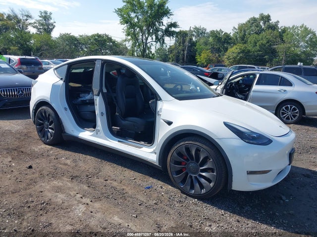 Продаж на аукціоні авто 2022 Tesla Model Y Performance Dual Motor All-wheel Drive, vin: 7SAYGDEF4NF309033, номер лоту: 45871257