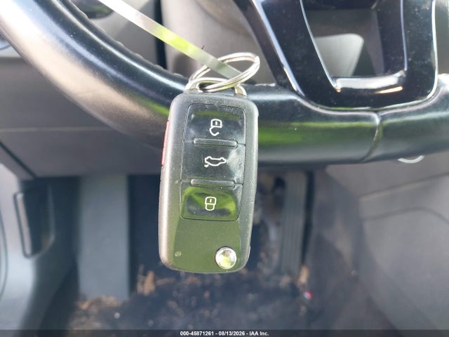 Продажа на аукционе авто 2015 Volkswagen Jetta 1.8t Sport, vin: 3VWD17AJ2FM347752, номер лота: 45871261