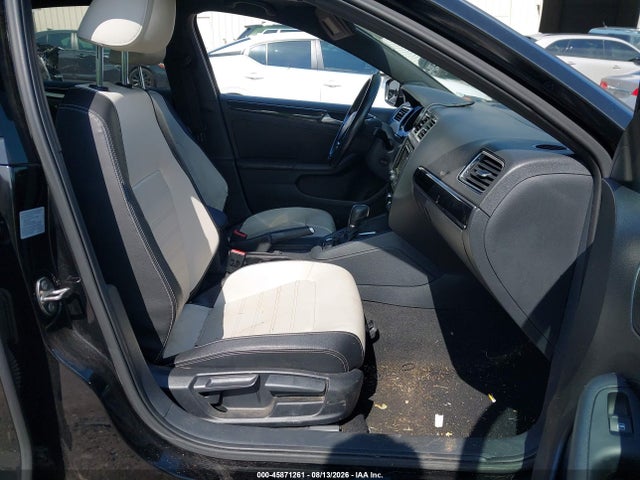 Продажа на аукционе авто 2015 Volkswagen Jetta 1.8t Sport, vin: 3VWD17AJ2FM347752, номер лота: 45871261