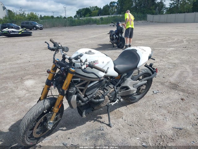 Ducati Monster 1200/s 2014 ZDM1RBSW9EB002689 Image 2