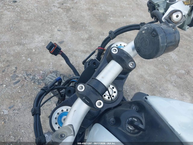 Ducati Monster 1200/s 2014 ZDM1RBSW9EB002689 Image 7
