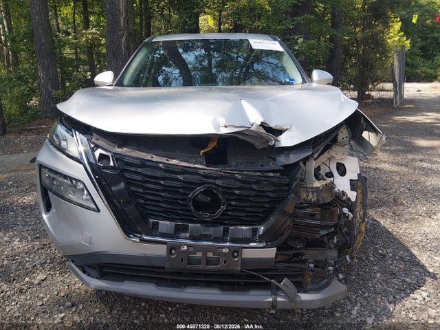 45871328 :رقم المزاد ، 5N1BT3BA7PC743699 vin ، 2023 Nissan Rogue Sv Fwd مزاد بيع