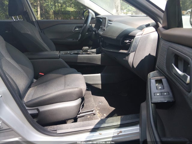 45871328 :رقم المزاد ، 5N1BT3BA7PC743699 vin ، 2023 Nissan Rogue Sv Fwd مزاد بيع