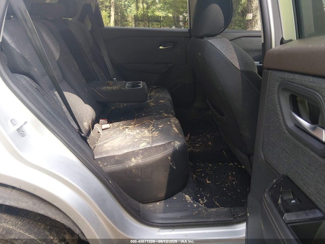 45871328 :رقم المزاد ، 5N1BT3BA7PC743699 vin ، 2023 Nissan Rogue Sv Fwd مزاد بيع