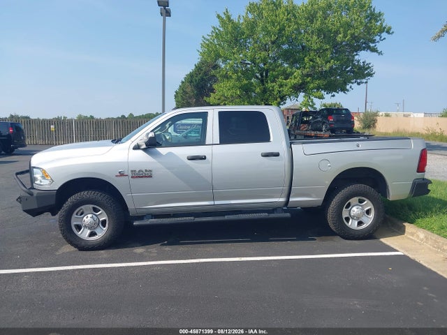 Продаж на аукціоні авто 2018 Ram 3500 Tradesman  4x4 6'4 Box, vin: 3C63R3CL5JG299077, номер лоту: 45871399