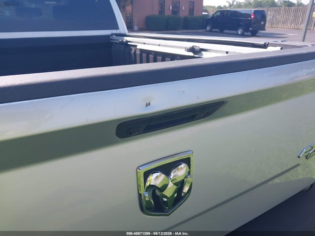 Продаж на аукціоні авто 2018 Ram 3500 Tradesman  4x4 6'4 Box, vin: 3C63R3CL5JG299077, номер лоту: 45871399