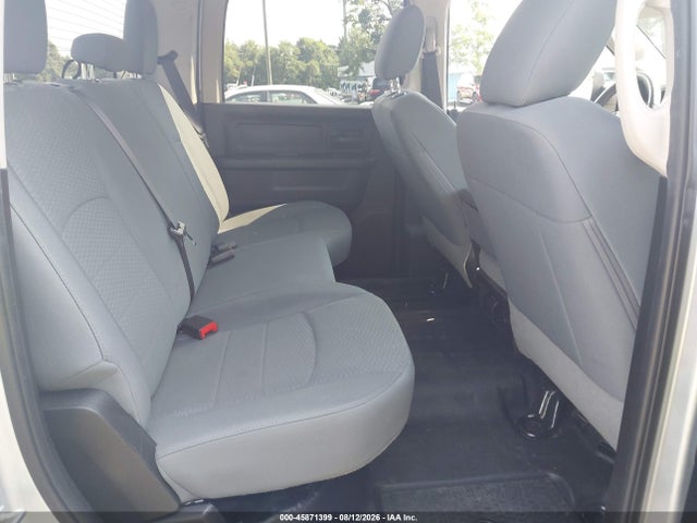 Продаж на аукціоні авто 2018 Ram 3500 Tradesman  4x4 6'4 Box, vin: 3C63R3CL5JG299077, номер лоту: 45871399