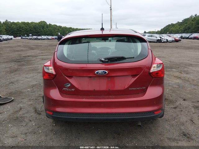 45871451 :رقم المزاد ، 1FADP3N28DL305099 vin ، 2013 Ford Focus Titanium مزاد بيع