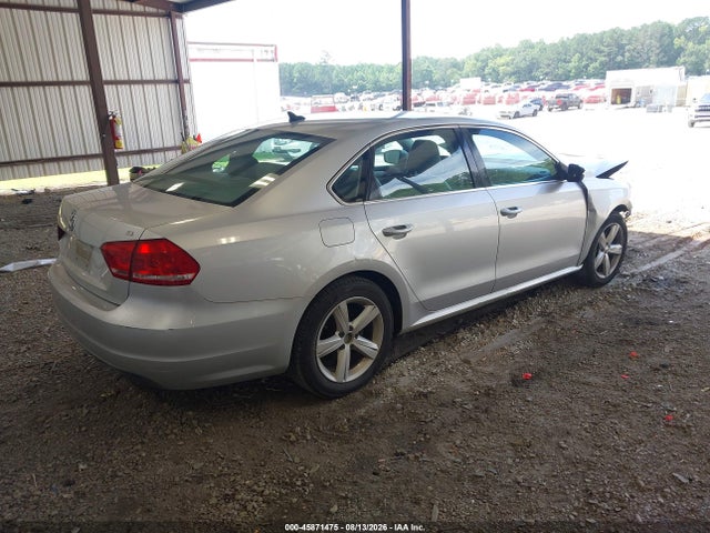 2013 Volkswagen Passat 2.5l Se მანქანა იყიდება აუქციონზე, vin: 1VWBH7A33DC087364, აუქციონის ნომერი: 45871475