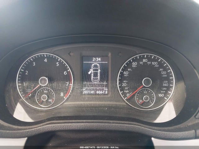 2013 Volkswagen Passat 2.5l Se მანქანა იყიდება აუქციონზე, vin: 1VWBH7A33DC087364, აუქციონის ნომერი: 45871475