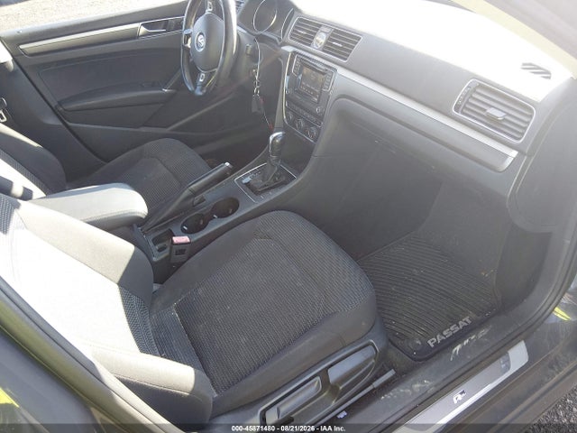 Aukcja sprzedaży 2016 Volkswagen Passat 1.8t R-line, vin: 1VWAT7A37GC038229, numer aukcji: 45871480