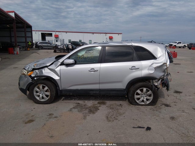 Продаж на аукціоні авто 2013 Kia Sorento Lx, vin: 5XYKTCA60DG341273, номер лоту: 45871571