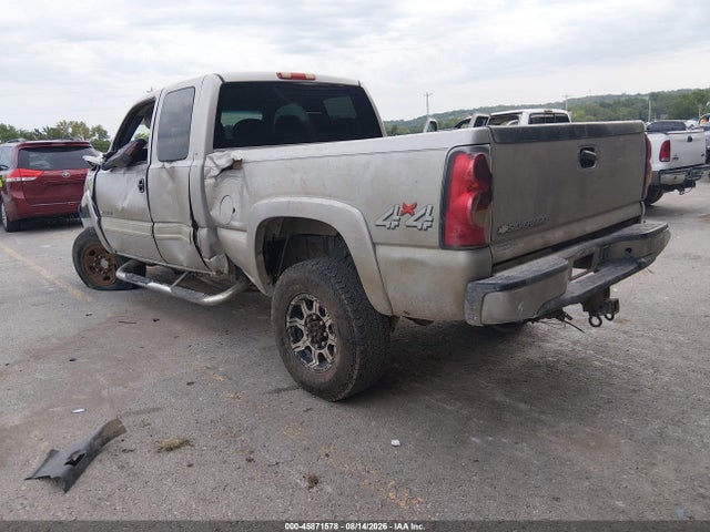 Продажа на аукционе авто 2006 Chevrolet Silverado 2500hd Lt1, vin: 1GCHK29U26E107738, номер лота: 45871578