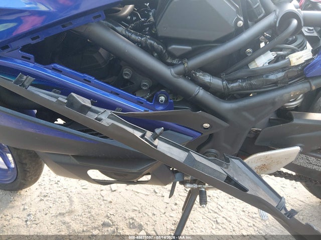 Yamaha Yzfr3 A 2024 MH3RH18Y0RK018212 Image 9