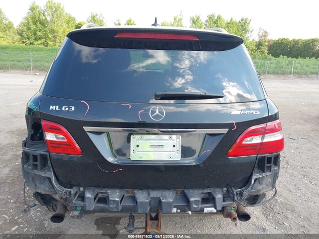 Продажа на аукционе авто 2015 Mercedes-benz Ml 63 Amg 4matic, vin: 4JGDA7EB2FA441242, номер лота: 45871632