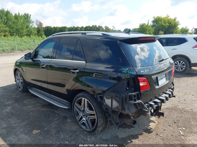 Продажа на аукционе авто 2015 Mercedes-benz Ml 63 Amg 4matic, vin: 4JGDA7EB2FA441242, номер лота: 45871632