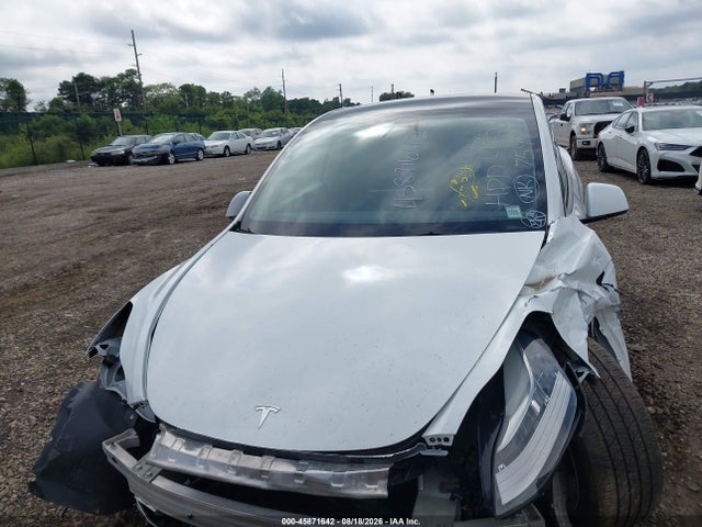 Продаж на аукціоні авто 2022 Tesla Model Y Long Range Dual Motor All-wheel Drive, vin: 7SAYGDEE6NF375994, номер лоту: 45871642