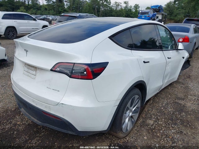 Продаж на аукціоні авто 2022 Tesla Model Y Long Range Dual Motor All-wheel Drive, vin: 7SAYGDEE6NF375994, номер лоту: 45871642