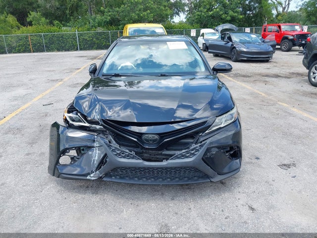 Auction sale of the 2018 Toyota Camry Se, vin: 4T1B11HK7JU655571, lot number: 45871669