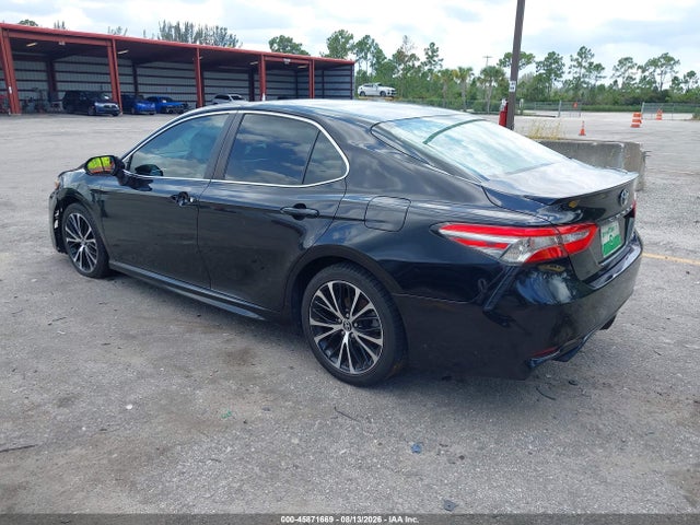 Auction sale of the 2018 Toyota Camry Se, vin: 4T1B11HK7JU655571, lot number: 45871669