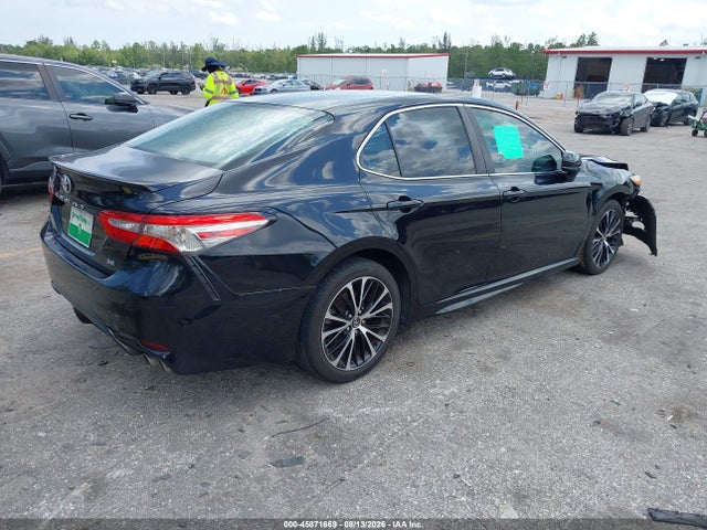 Auction sale of the 2018 Toyota Camry Se, vin: 4T1B11HK7JU655571, lot number: 45871669