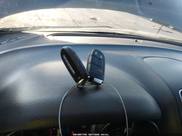 45871758 :رقم المزاد ، 3C4PDDGG9JT516780 vin ، 2018 Dodge Journey Crossroad Awd مزاد بيع