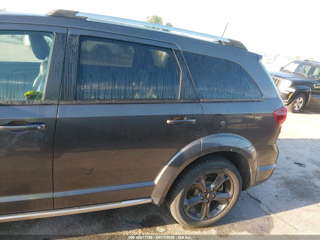 45871758 :رقم المزاد ، 3C4PDDGG9JT516780 vin ، 2018 Dodge Journey Crossroad Awd مزاد بيع