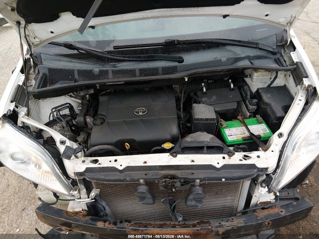 2013 Toyota Sienna Le V6 8 Passenger მანქანა იყიდება აუქციონზე, vin: 5TDKK3DC7DS298672, აუქციონის ნომერი: 45871784