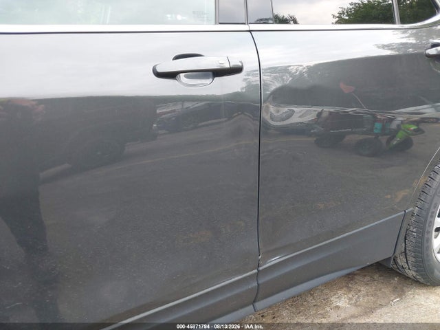 Продажа на аукционе авто 2018 Chevrolet Equinox Lt, vin: 2GNAXJEVXJ6282125, номер лота: 45871794