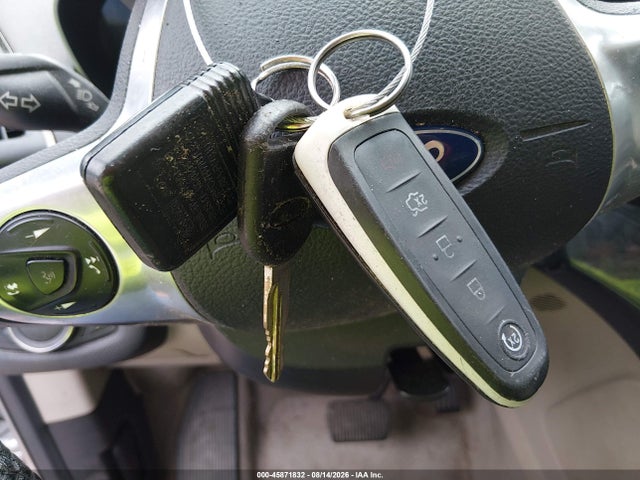 45871832 :رقم المزاد ، 1FMCU0J96FUA20426 vin ، 2015 Ford Escape Titanium مزاد بيع