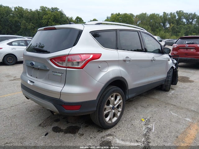 45871832 :رقم المزاد ، 1FMCU0J96FUA20426 vin ، 2015 Ford Escape Titanium مزاد بيع