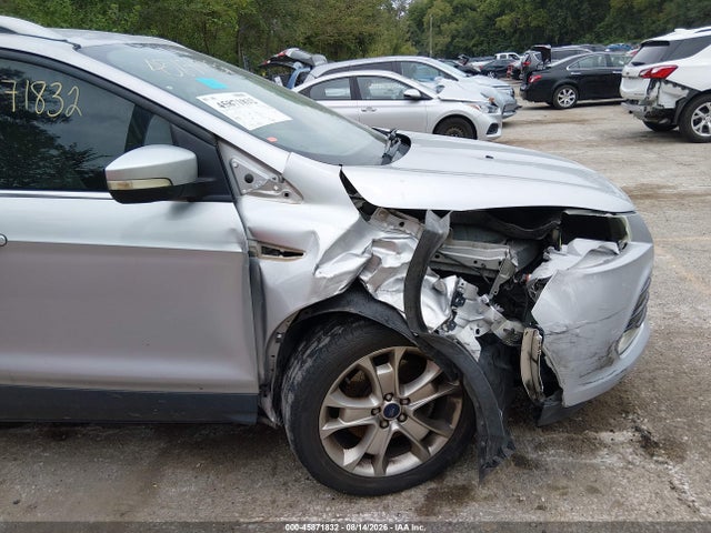 45871832 :رقم المزاد ، 1FMCU0J96FUA20426 vin ، 2015 Ford Escape Titanium مزاد بيع