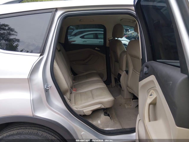 45871832 :رقم المزاد ، 1FMCU0J96FUA20426 vin ، 2015 Ford Escape Titanium مزاد بيع