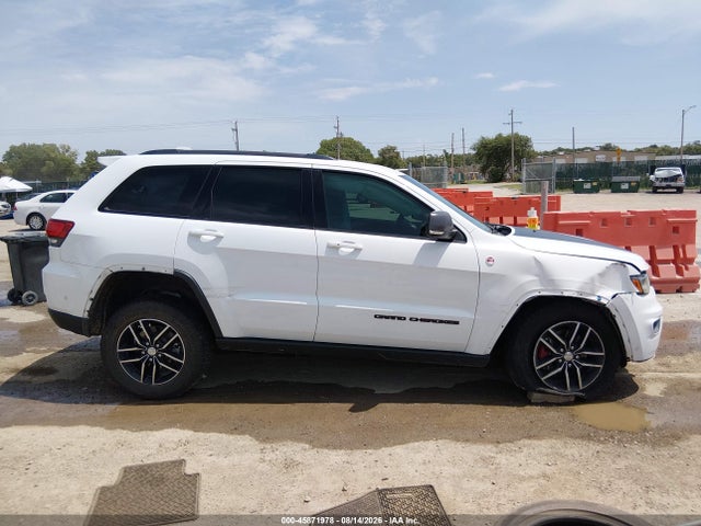 Продаж на аукціоні авто 2017 Jeep Grand Cherokee Trailhawk, vin: 1C4RJFLGXHC674537, номер лоту: 45871978