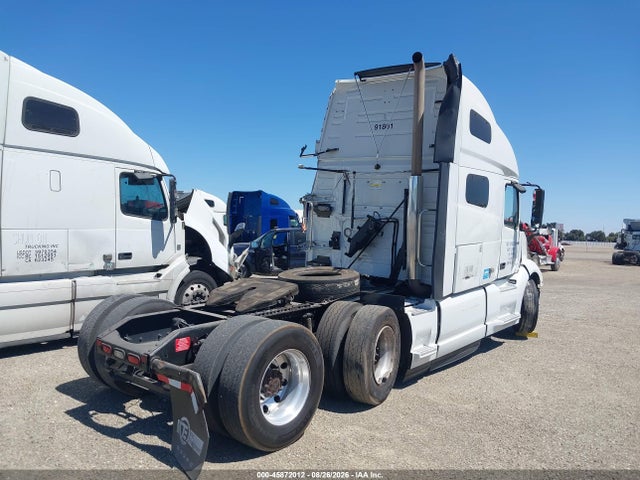 Volvo VNL 2019 4V4NC9TG6KN195302 Image 4