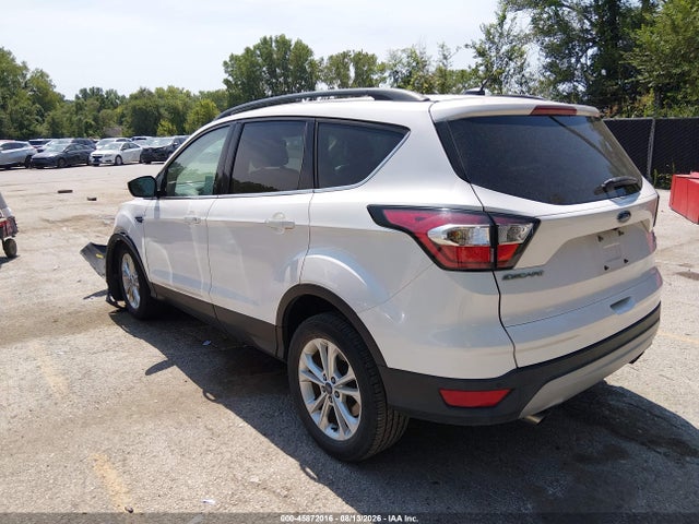 2017 Ford Escape Se მანქანა იყიდება აუქციონზე, vin: 1FMCU0G91HUD95831, აუქციონის ნომერი: 45872016