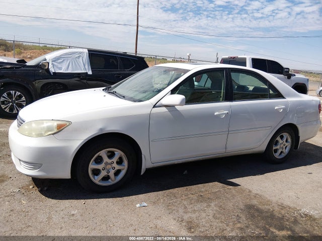 2006 Toyota Camry Le მანქანა იყიდება აუქციონზე, vin: 4T1BE32K66U696483, აუქციონის ნომერი: 45872022