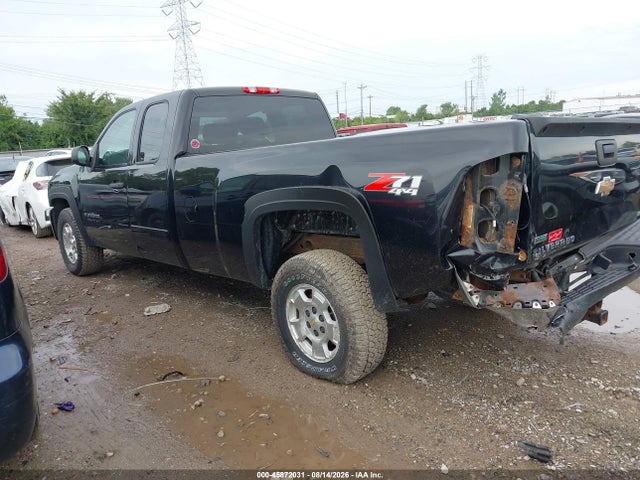 Auction sale of the 2010 Chevrolet Silverado 1500 Lt, vin: 1GCSKSE01AZ236595, lot number: 45872031