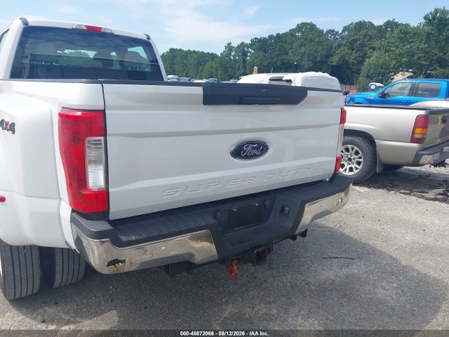 45872066 :رقم المزاد ، 1FT8W4DT9HED94934 vin ، 2017 Ford F-450 Xl مزاد بيع