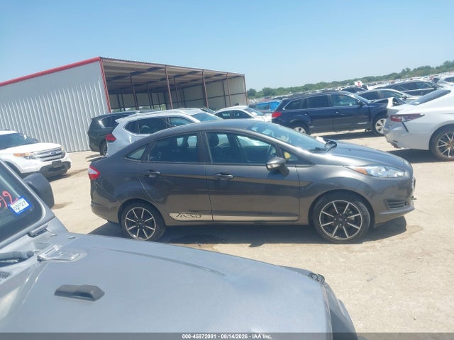 Продажа на аукционе авто 2015 Ford Fiesta Se, vin: 3FADP4BJ4FM220585, номер лота: 45872081