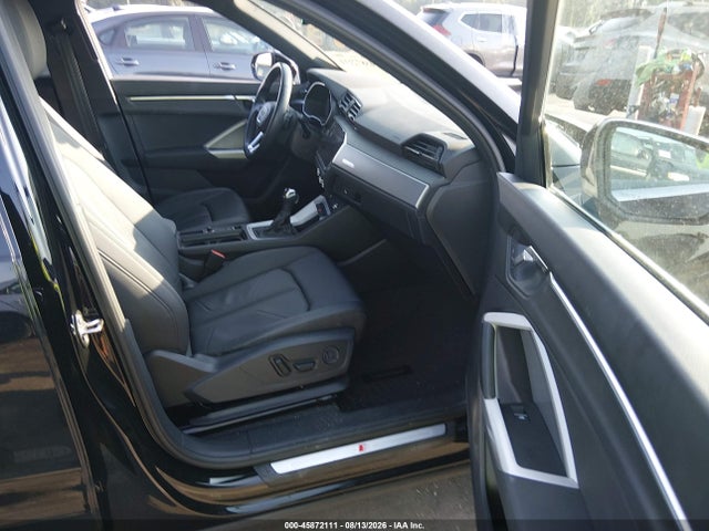 2022 Audi Q3 Premium Plus 45 Tfsi S Line Quattro Tiptronic მანქანა იყიდება აუქციონზე, vin: WA1EECF39N1082817, აუქციონის ნომერი: 45872111