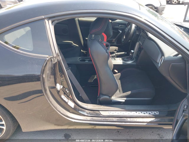 Scion FR-S 2015 JF1ZNAA17F8708574 Image 5
