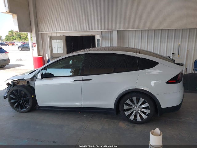 2023 Tesla Model X Dual Motor All-wheel Drive/standard Range მანქანა იყიდება აუქციონზე, vin: 7SAXCDE56PF421334, აუქციონის ნომერი: 45872185