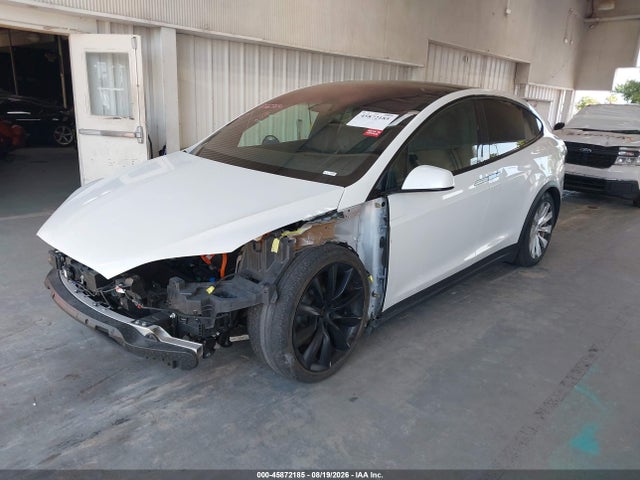 2023 Tesla Model X Dual Motor All-wheel Drive/standard Range მანქანა იყიდება აუქციონზე, vin: 7SAXCDE56PF421334, აუქციონის ნომერი: 45872185
