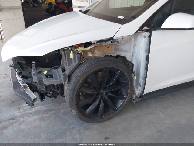 2023 Tesla Model X Dual Motor All-wheel Drive/standard Range მანქანა იყიდება აუქციონზე, vin: 7SAXCDE56PF421334, აუქციონის ნომერი: 45872185