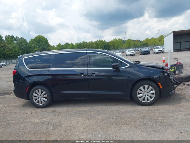 Auction sale of the 2019 Chrysler Pacifica L, vin: 2C4RC1AG1KR708492, lot number: 45872212