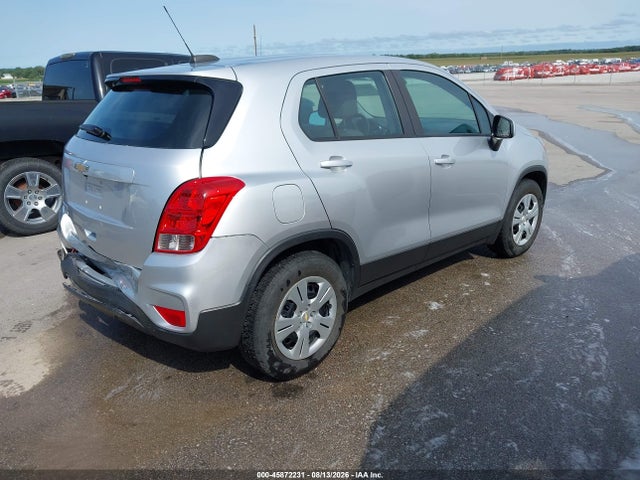 Chevrolet TRAX LS 2018 KL7CJKSB8JB584882 Image 4