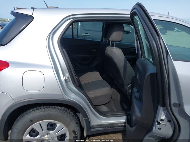 Chevrolet TRAX LS 2018 KL7CJKSB8JB584882 Image 8