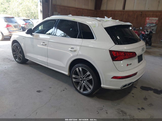45872244 :رقم المزاد ، WA1C4AFY9J2105236 vin ، 2018 Audi Sq5 3.0t Premium Plus مزاد بيع